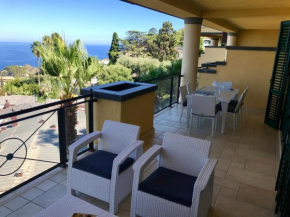Taormina apartment near downtown
